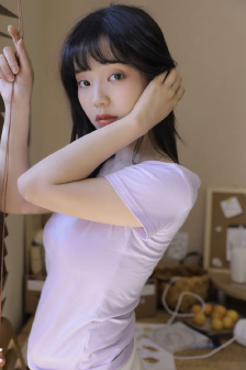 春潮浪漫海棠红